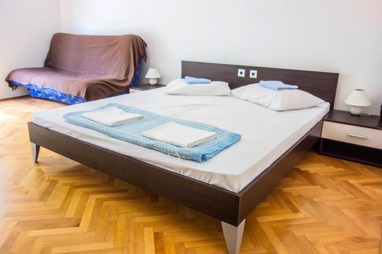 Apartments And Rooms By The Sea Lokva Rogoznica, Omis - 2973 Exterior photo