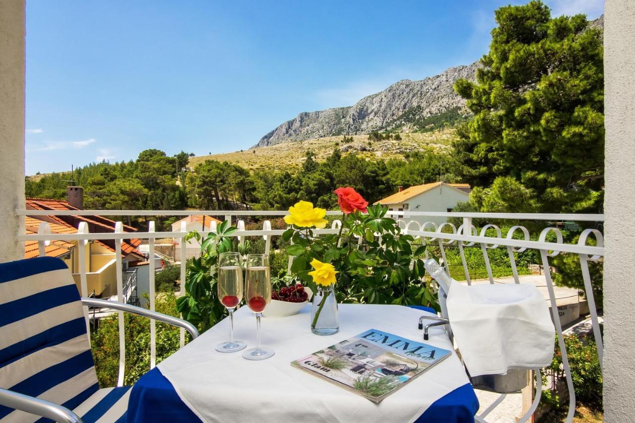 Apartments And Rooms By The Sea Lokva Rogoznica, Omis - 2973 Exterior photo