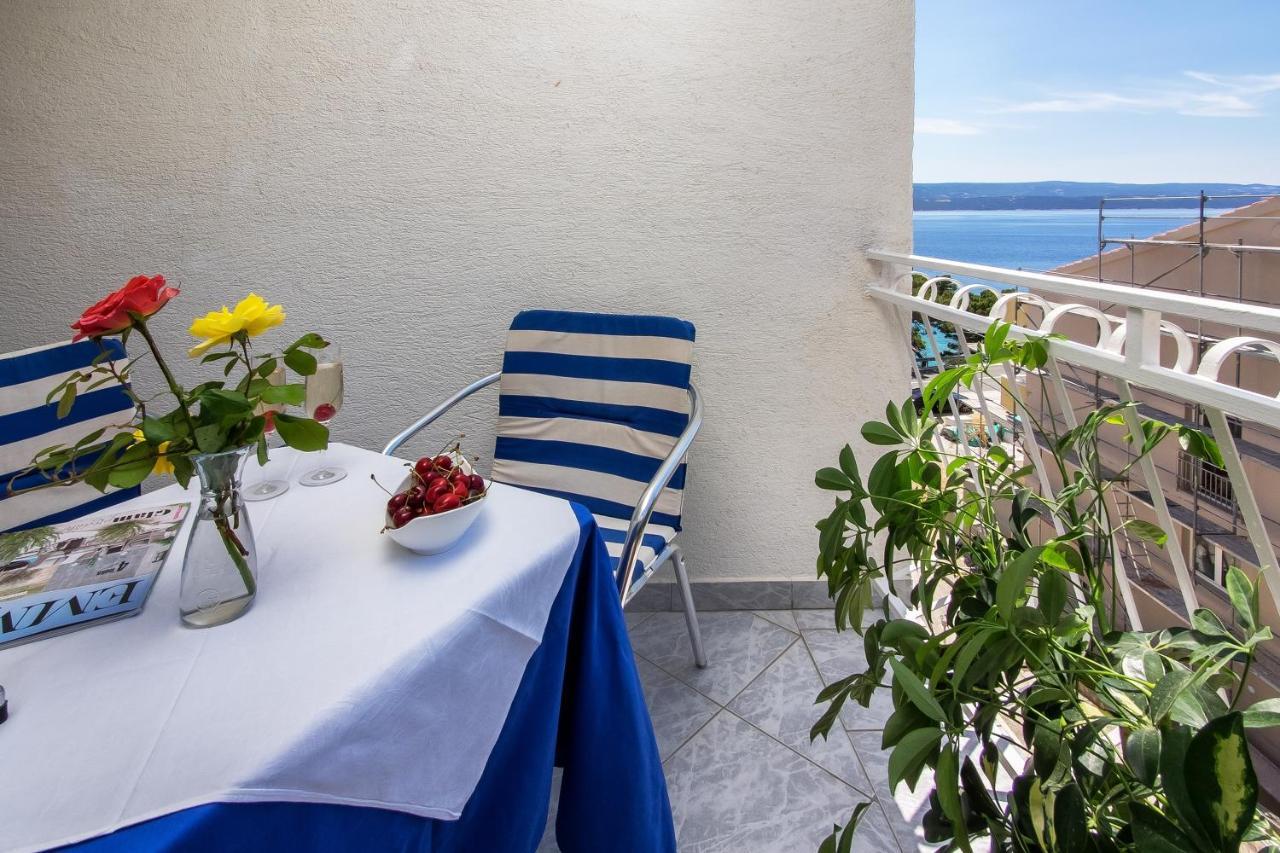Apartments And Rooms By The Sea Lokva Rogoznica, Omis - 2973 Exterior photo
