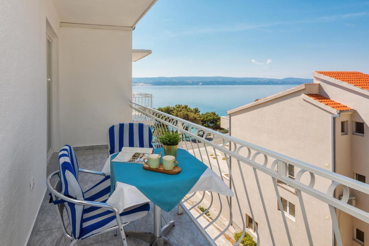 Apartments And Rooms By The Sea Lokva Rogoznica, Omis - 2973 Exterior photo