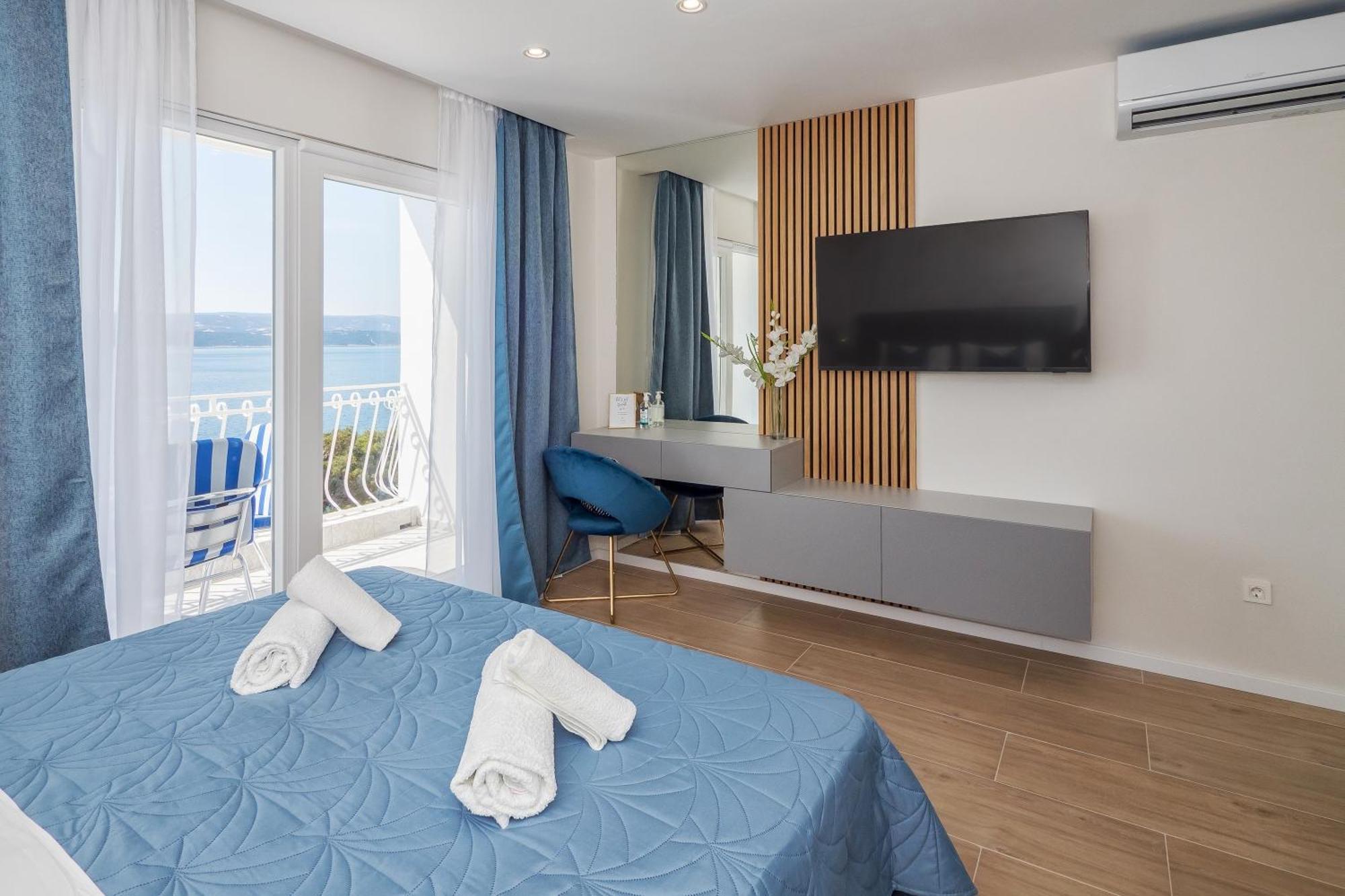 Apartments And Rooms By The Sea Lokva Rogoznica, Omis - 2973 Room photo